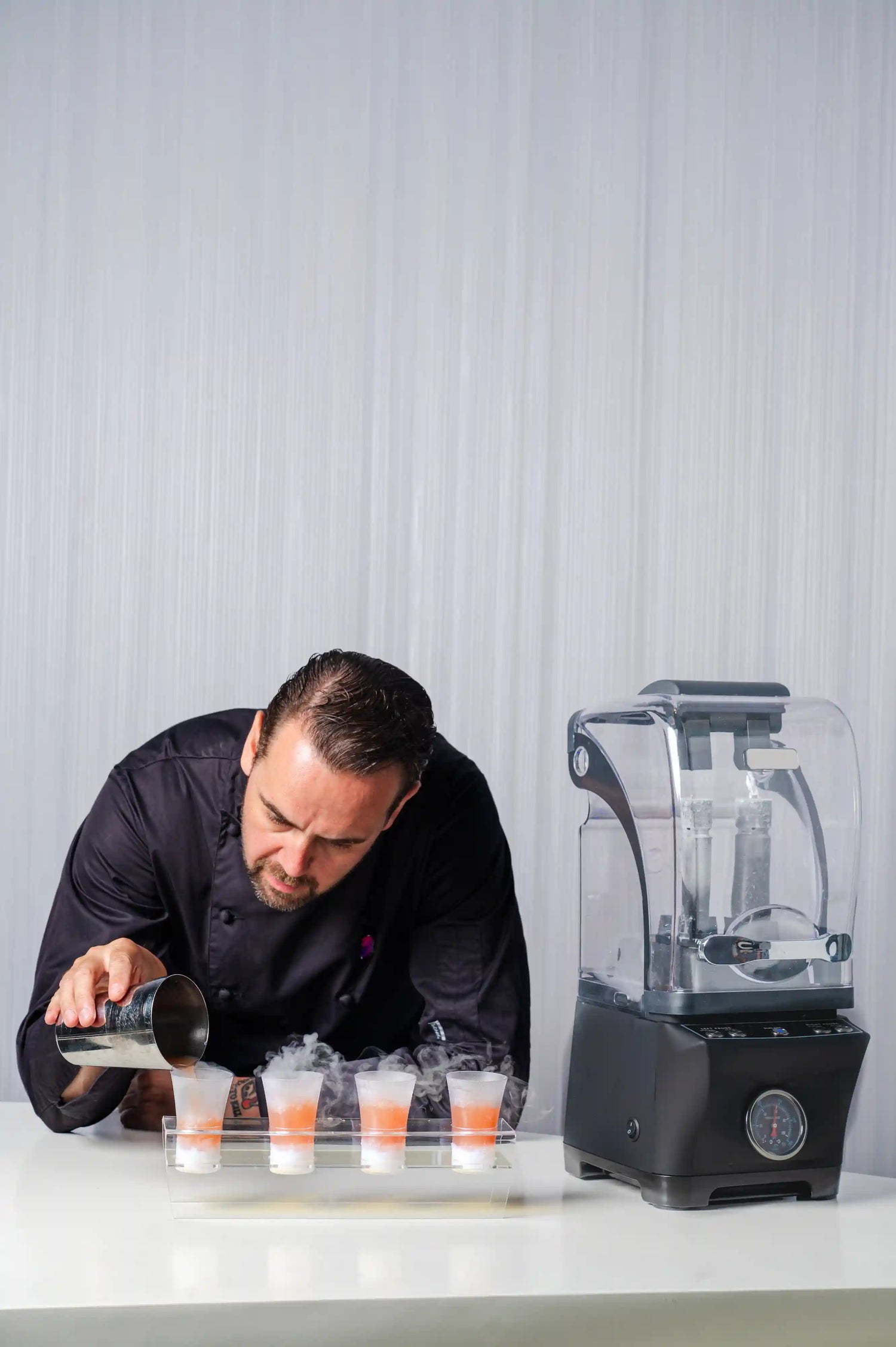 Get more customers with the Jetchill Dry Ice Machine! A Game-Changing Addition to Fast-Paced Hospitality - Flavour Blaster