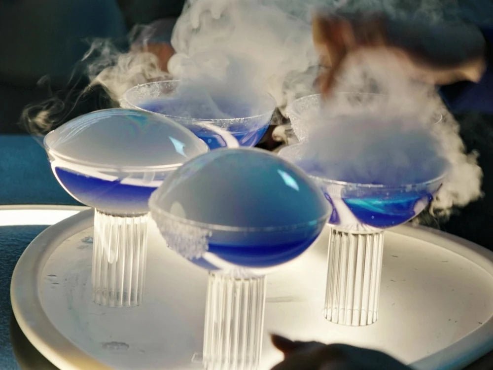 How To Make A Tonic 2161 Cocktail Complete With Smoke Bubble - As Seen In Star Trek Discovery - Flavour Blaster